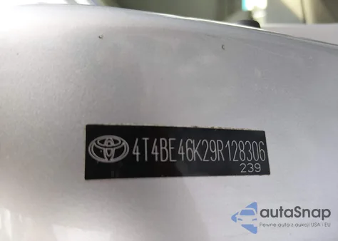 2009 Toyota Camry Xle z USA, uszkodzony, nr VIN 4T4BE46K29R128306